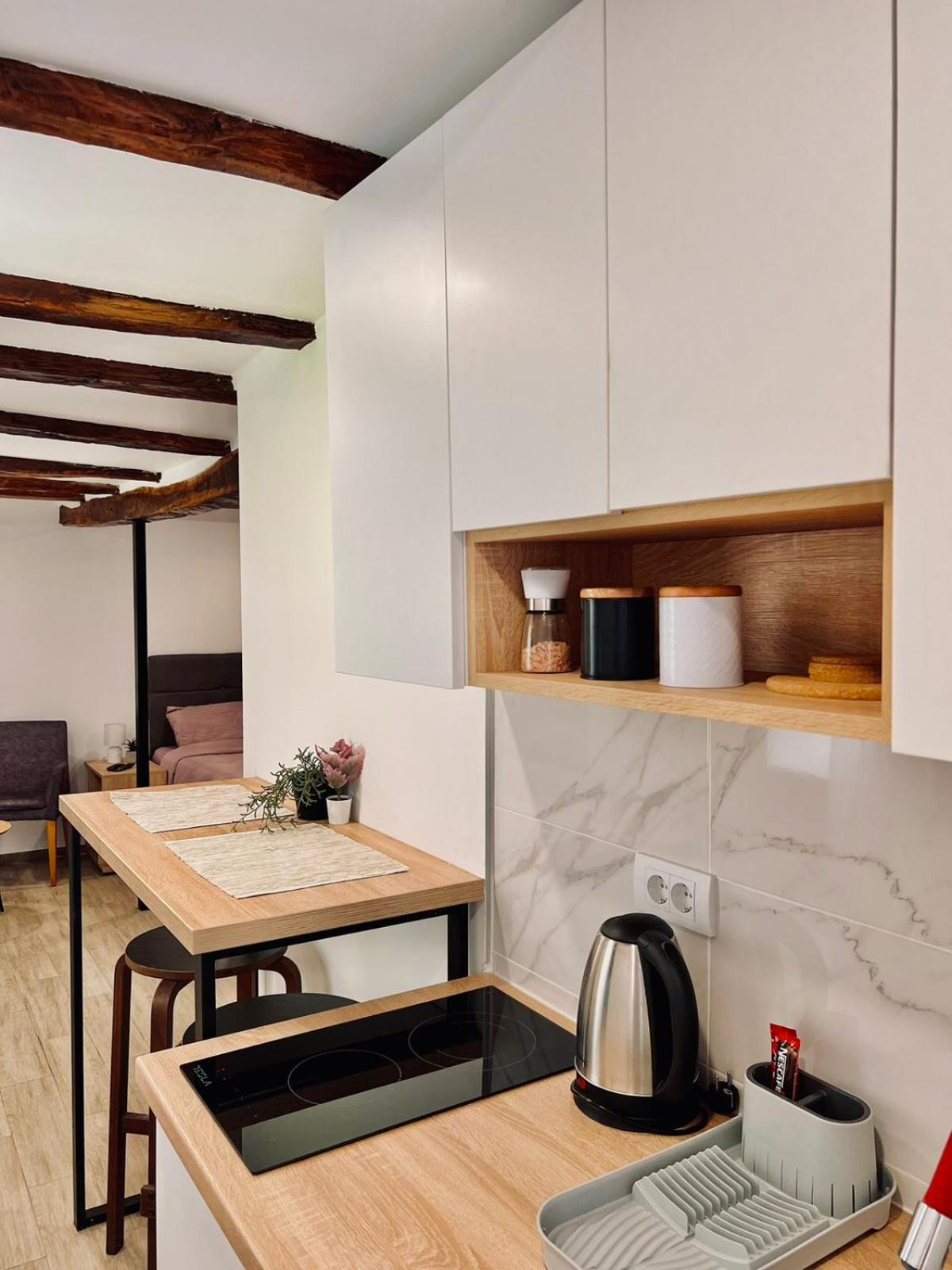 Stone House Central Belgrade Studio ภายนอก รูปภาพ
